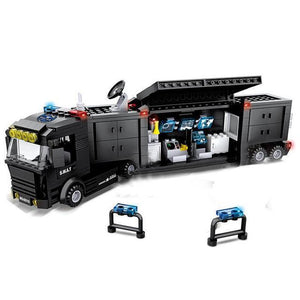 SWAT Truck Mobile Command 437 Pieces 3 Soldiers